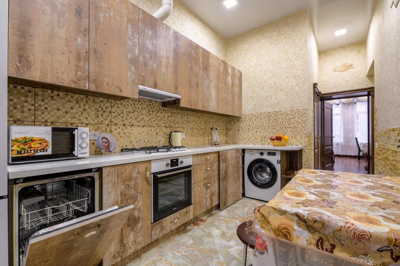 Noviy Svit 4 Apartments Lviv Eksteriør billede
